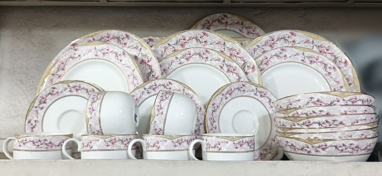 32 Pcs Bone-China Ceramic Dinner Set CGA0529