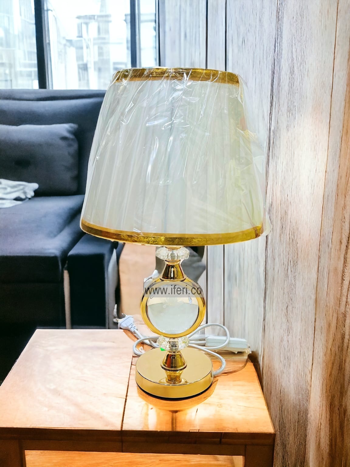 18 Inch Metal Table Lamp RY92341