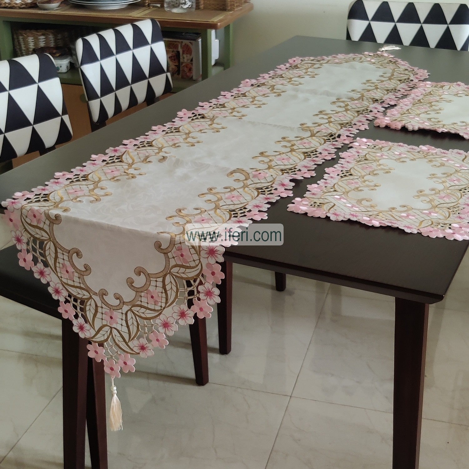 7pcs Luxury Embroidered Lace Runner & Placemats Set RJ148759