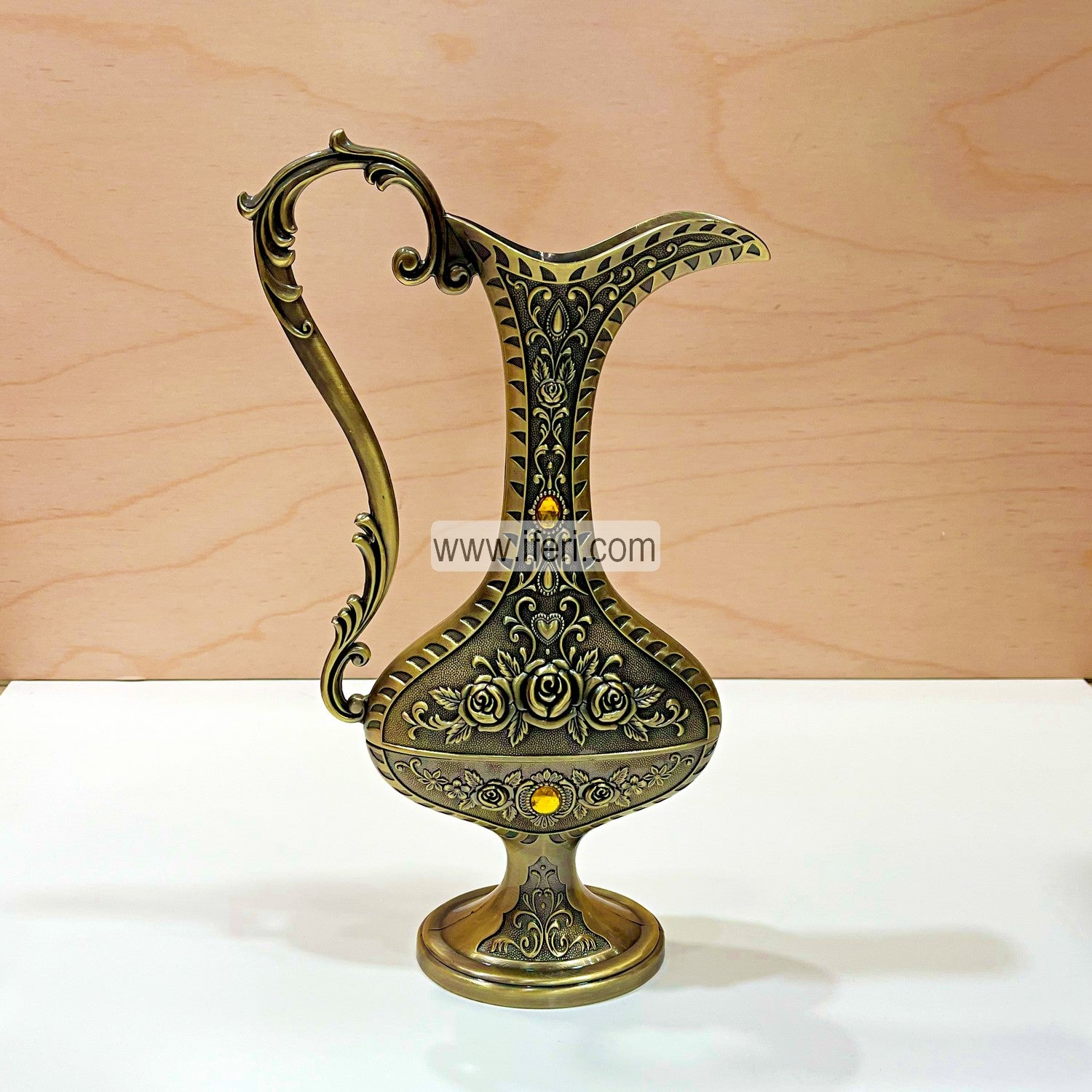 13 Inch Exclusive Metal Decorative Flower Vase HR1666
