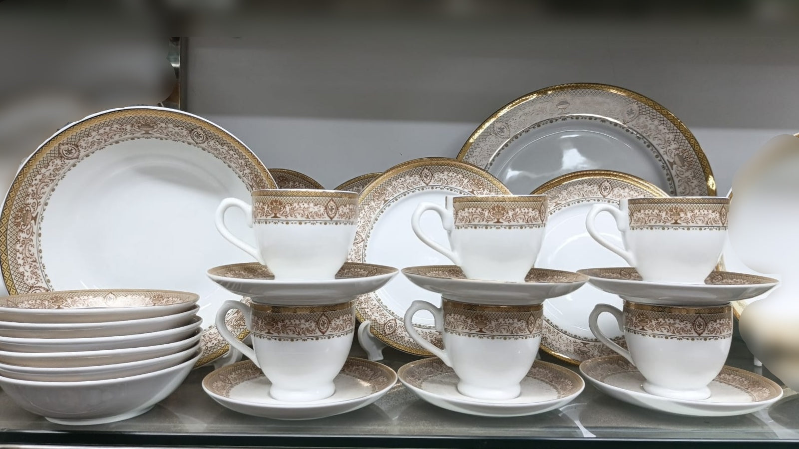 32 Pcs Ceramic Dinner Set CGA0513