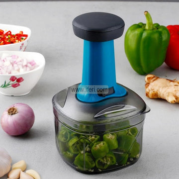 700ml Small Push Chopper, Vegetable Cutter, Manual Hand Press Vegetable Chopper BCG3553