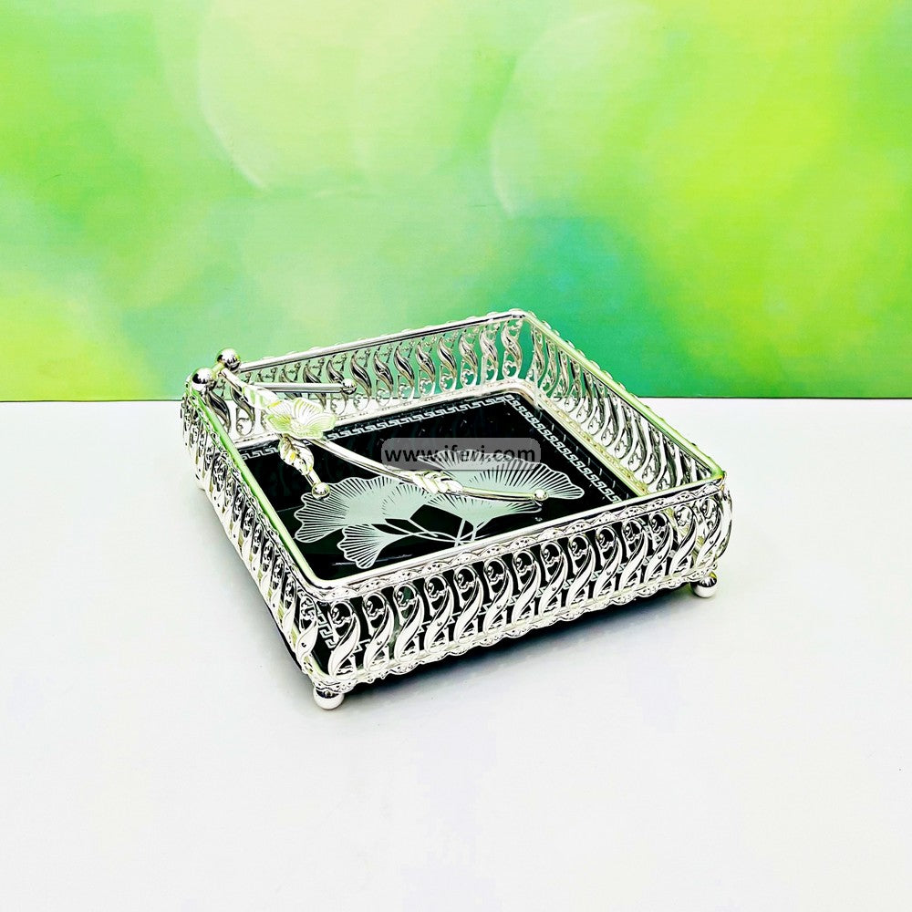 7 Inch Metal Decorative Tissue Holder DL6875