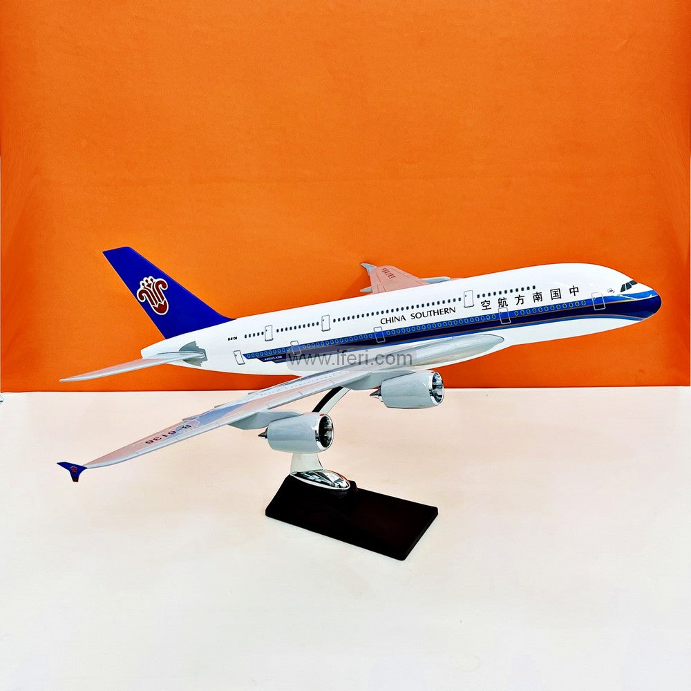 17.5 Inch Die Cast Resin China Southern Airplane Model Toy Showpiece with Base RY2888