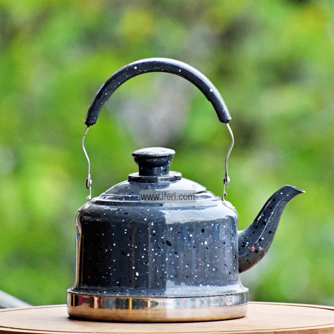 Buy Metal Tea Pot / Kettle Online from iferi.com in Bangladesh
