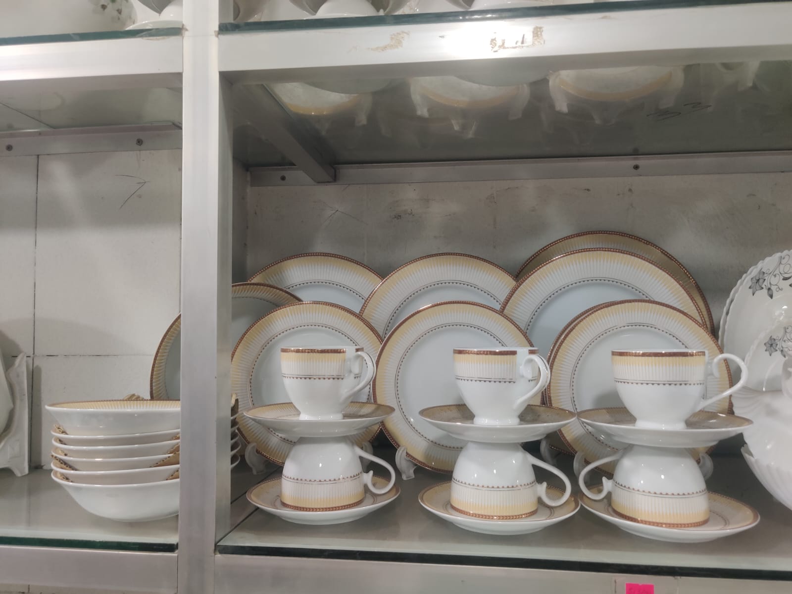 32 Pcs Ceramic Dinner Set CGA0481
