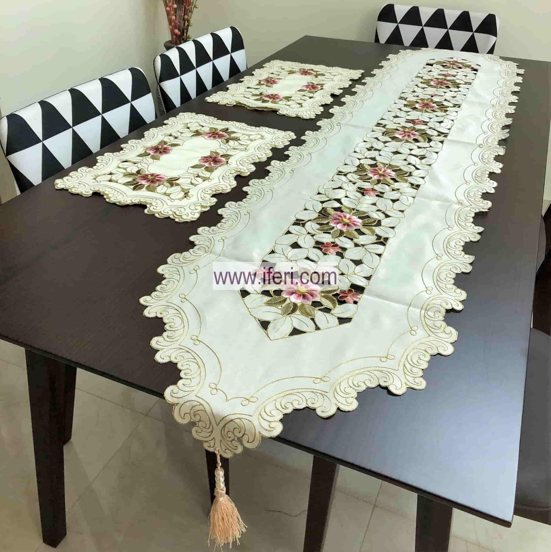 7pcs Exclusive Table Runner & Placemats Set RJ42519 Price in Bangladesh - iferi.com